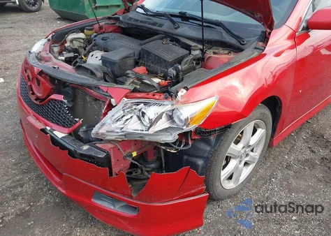 2009 Toyota Camry Se z USA, uszkodzony, nr VIN 4T1BE46KX9U350392